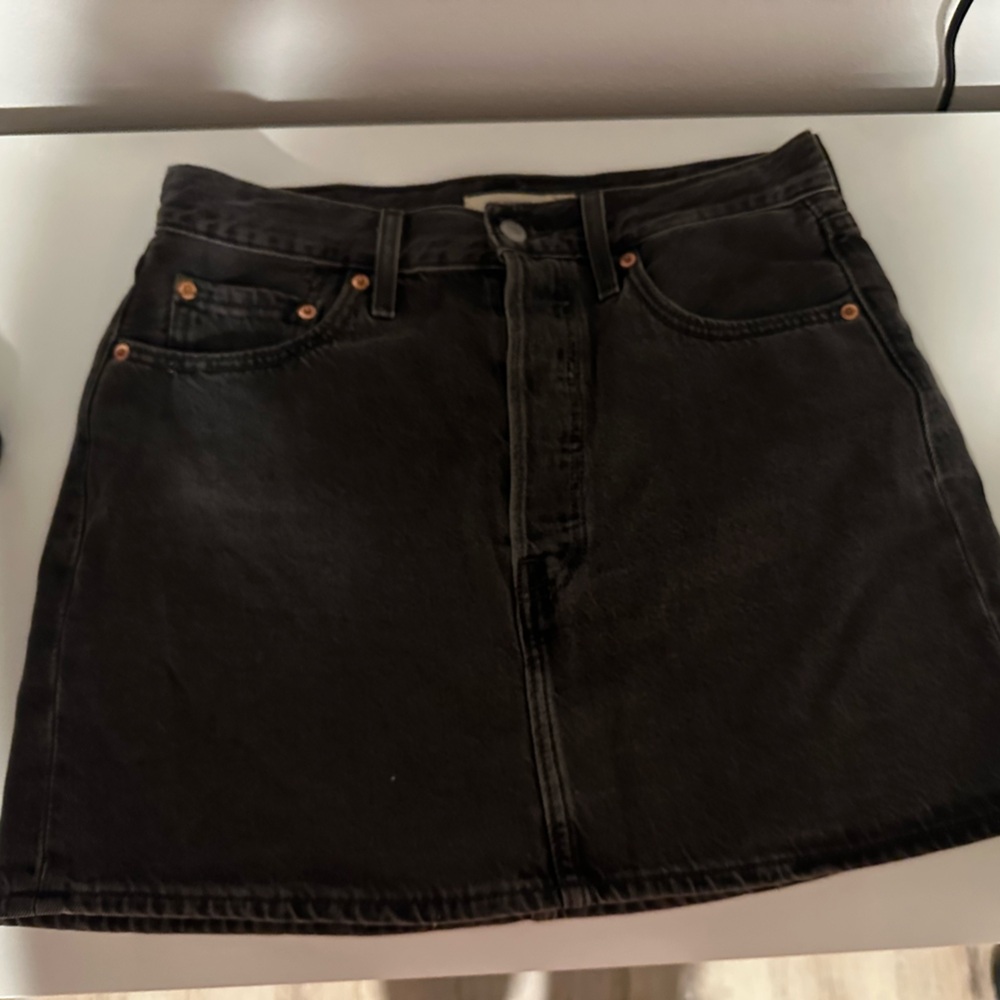 Levi's Ribcage Black Denim Skirt